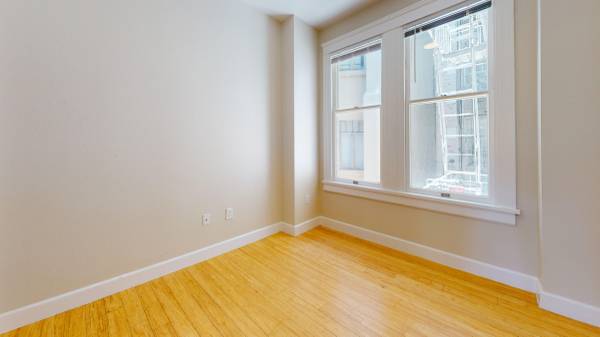 Flats on Leavenworth Street · San Francisco photo 3