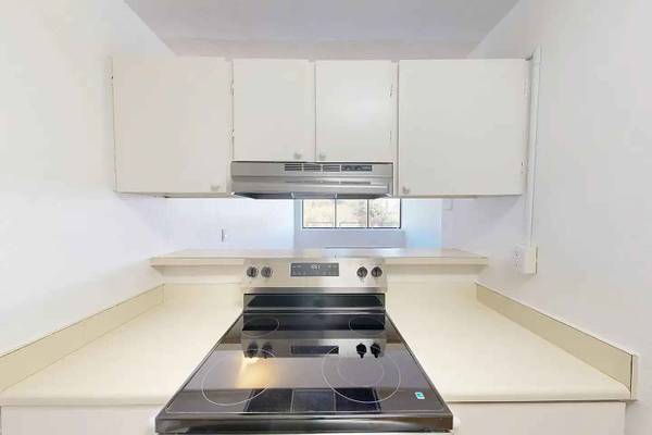 Grosvenor Court photo 5