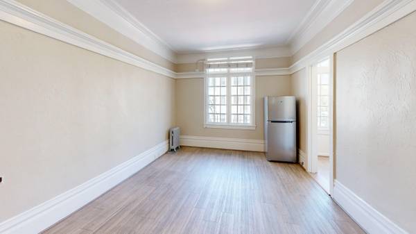 1029 Geary photo 2