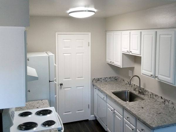 Apartments on Starbird Cir · San Jose photo 3