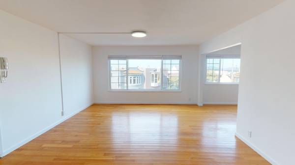 1040 Ashbury photo 5