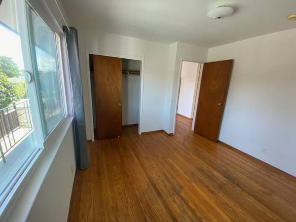 2BR/1BA Apartment on Stuart Street · Berkeley photo 5