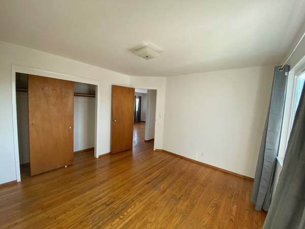 2BR/1BA Apartment on Stuart Street · Berkeley photo 4