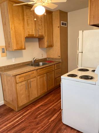 1BR/1BA Apartment on West Richmond Ave · Pinole photo 4