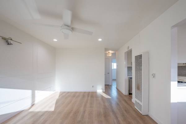 2BR/1BA Apartment · Oakland