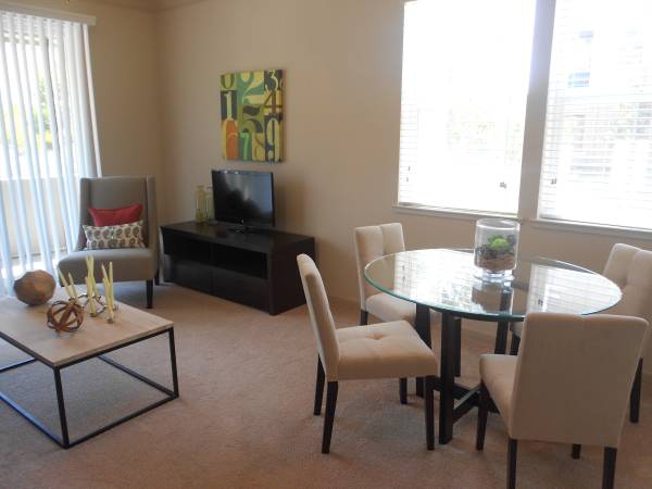 Charming And Move-in Ready, 3bd/2.5ba, Two-story Townhome In Canyon Green At Canyon Lakes In San Ramon- Available Now! photo 2