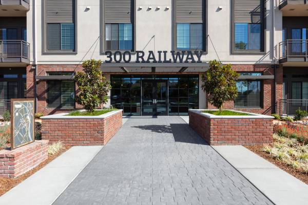 300 Railway photo 3