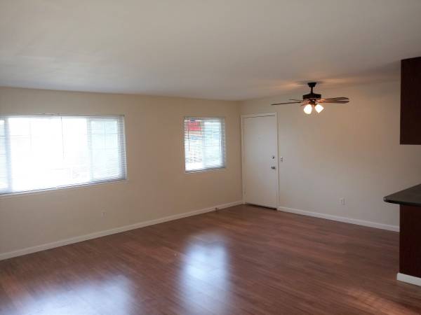 2BR/1BA Apartment on Heidi Place · Santa Rosa photo 2
