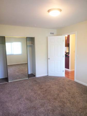 2BR/1BA Apartment on Heidi Place · Santa Rosa photo 4