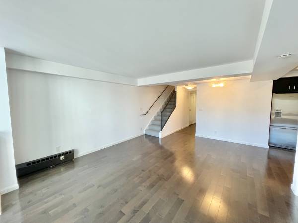 Gramercy Towers photo 5