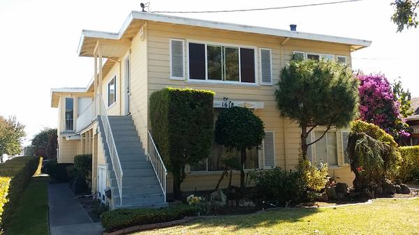 3BR/1BA Apartment · Berkeley photo 4