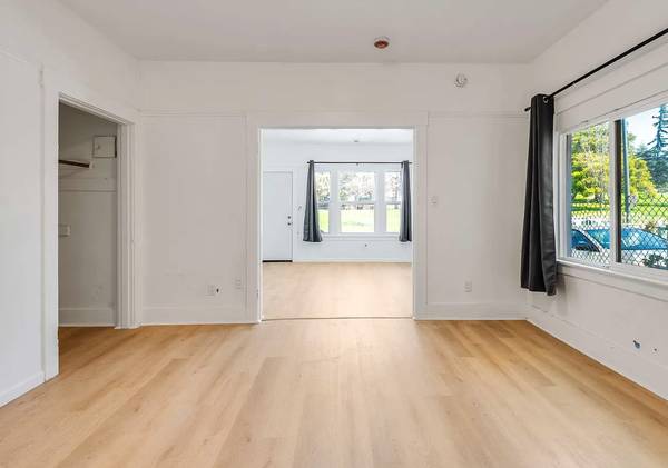 1BR/1BA Apartment · Oakland photo 4