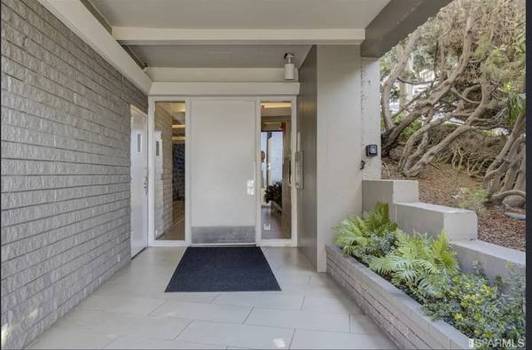 1BR/1BA Apartment · San Francisco photo 3