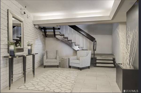 1BR/1BA Apartment · San Francisco photo 5