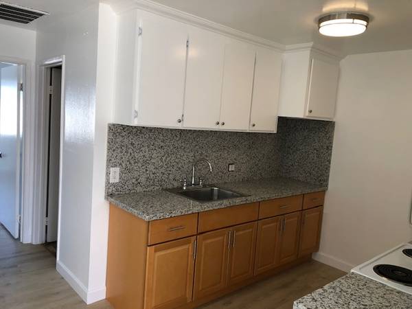 1BR/1BA Apartment · Concord photo 4