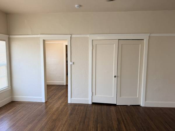 1BR/1BA Apartment · Oakland photo 3