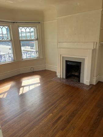 4BR/2BA Apartment · San Francisco photo 5