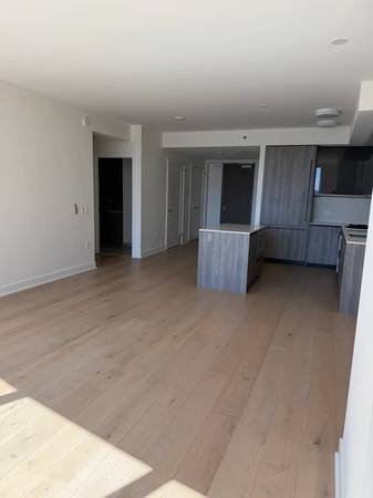 1BR/1BA Condo on Main Street · San Francisco photo 2