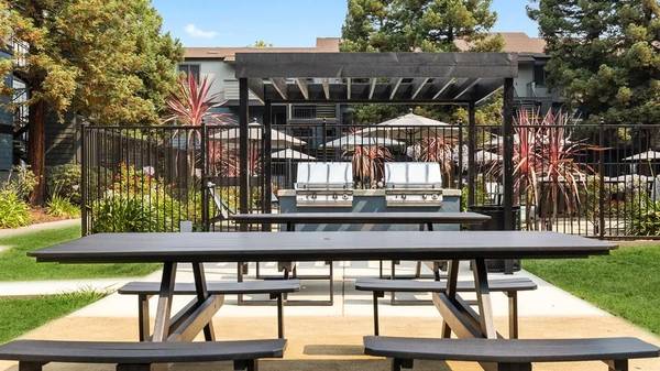 1BR/1BA Apartment · San Leandro photo 2