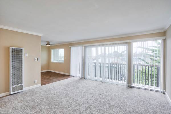 Apartments on Paloma Ave · Pacifica photo 3