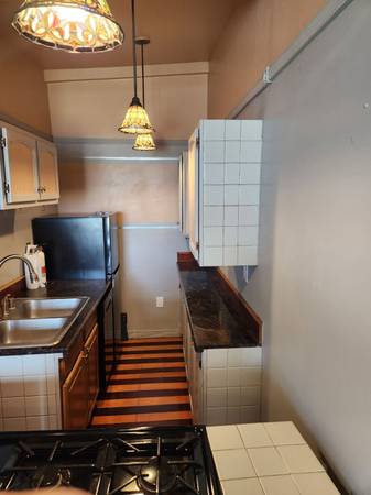 2BR/1BA Apartment · San Francisco photo 3
