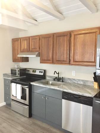 2BR/1BA Apartment · San Francisco photo 2