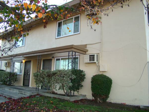 680 Waldo Road photo 3