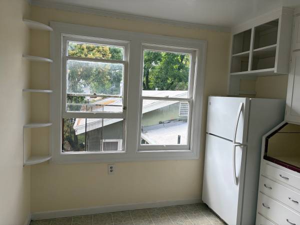 2BR/1BA Apartment · Petaluma photo 4
