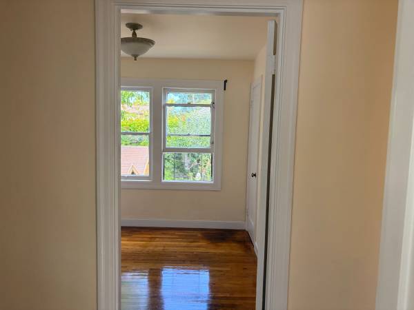 2BR/1BA Apartment · Petaluma photo 5