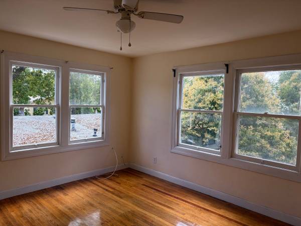 2BR/1BA Apartment · Petaluma photo 2