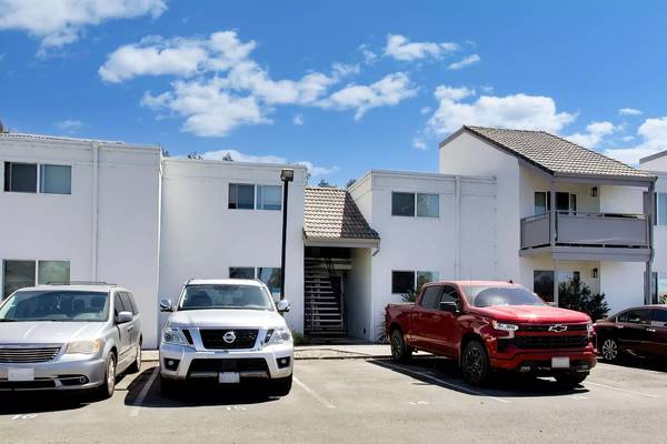 Buckeye Apartments photo 5