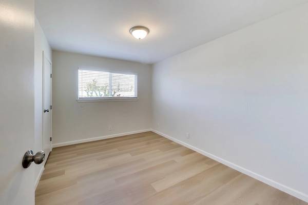 Buckeye Apartments photo 3