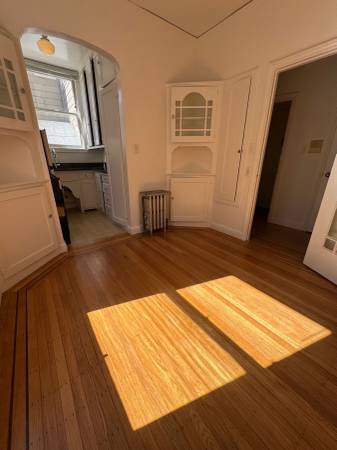 0BR/1BA Apartment on Lincoln Way 102 · San Francisco photo 5