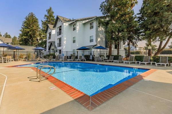 In Law Adus on North Milpitas Boulevard · Milpitas photo 4