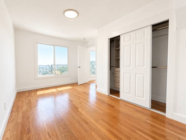 1BR/1BA Apartment · San Francisco photo 5