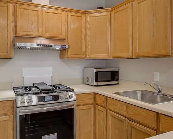 1BR/1BA Apartment · San Francisco photo 2