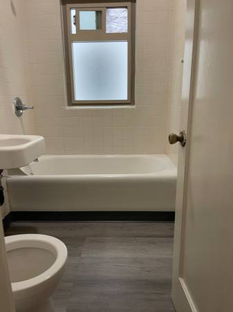 1BR/1BA Apartment · Berkeley photo 4