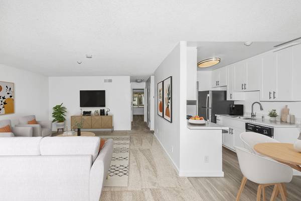 Apartments on Summerfield Rd · Santa Rosa photo 2