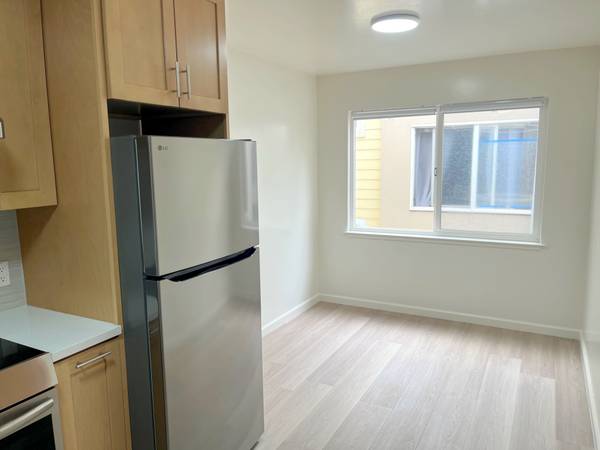 2BR/1BA Apartment · San Francisco photo 4