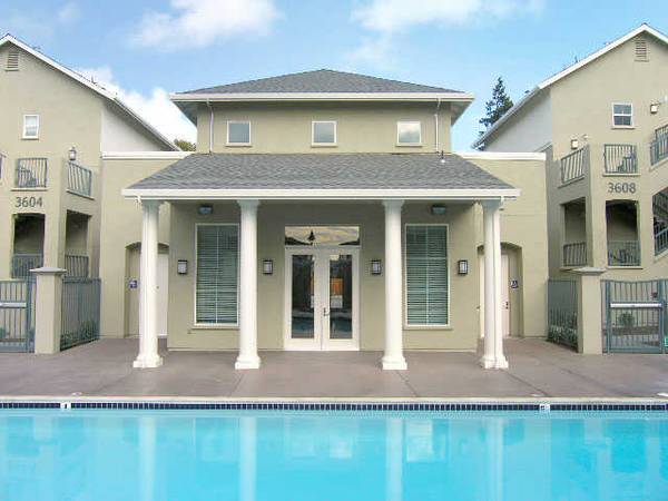 Catalina Luxury Apartments photo 2