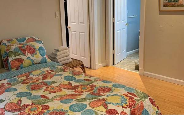 1BR/1BA Apartment · Palo Alto photo 2