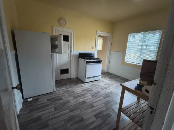 2BR/1BA Duplex · Emeryville photo 3