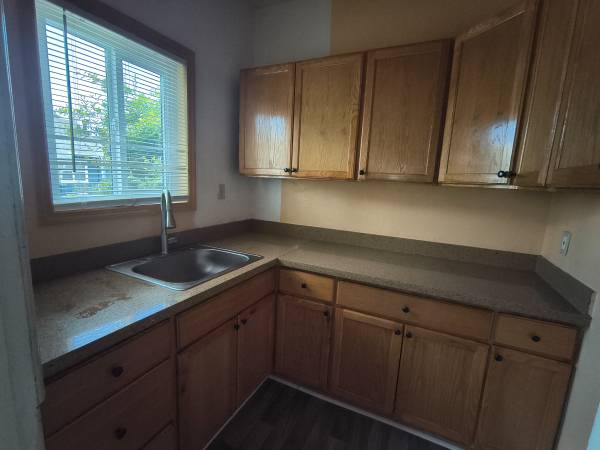 2BR/1BA Duplex · Emeryville photo 2