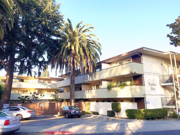Woodland Arms Apartments photo 2