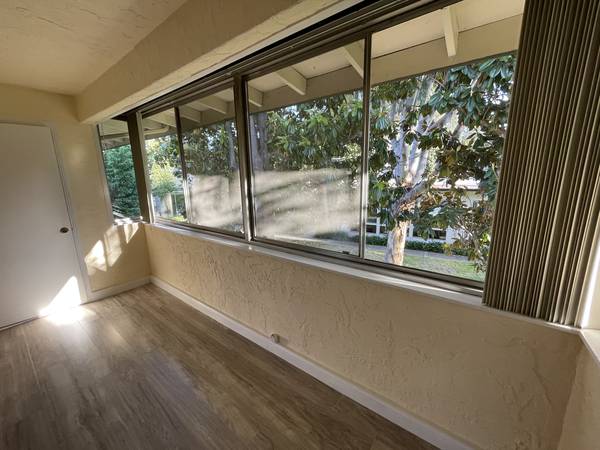 End Unit In Quiet Campbell Location! photo 2