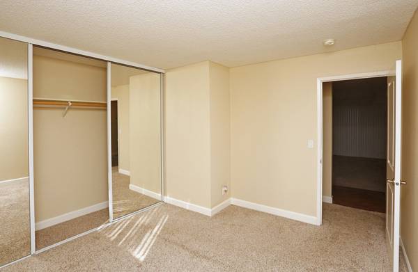 Perfectly Located 2 Bed / 2 Bath Willow Glen Condo photo 3