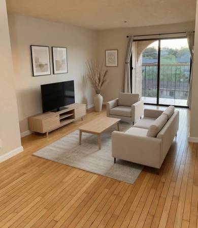 2BR/1BA Condo · Watsonville photo 2