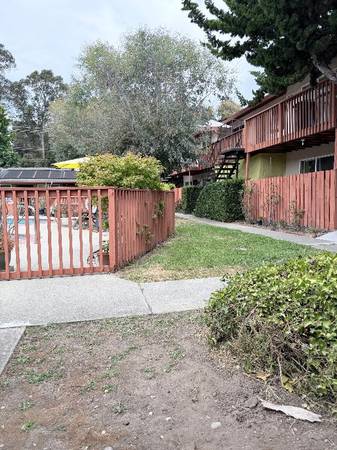 1BR/1BA Apartment on Felker St · Santa Cruz photo 2