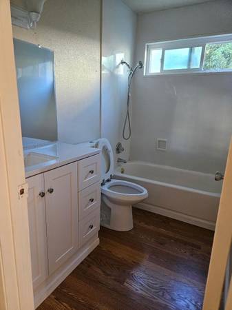 1BR/1BA Apartment on Felker St · Santa Cruz photo 4
