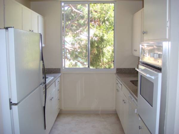 3BR/3BA Apartment · Berkeley photo 3